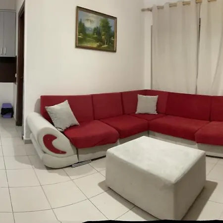 Lovely With Frre Parking And A View ,ish Fusha Aviacionit Tirana Apartment