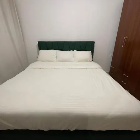 Apartment Lovely With Frre Parking And A View ,ish Fusha Aviacionit Tirana Yzberish